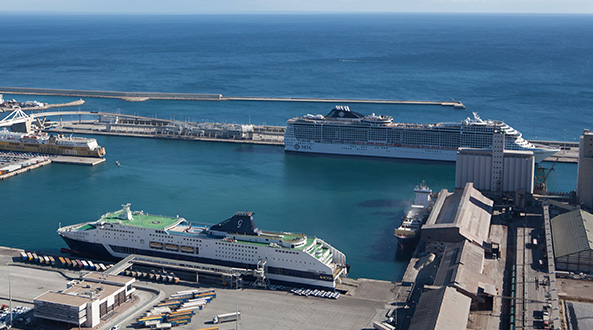 Getting Into Barcelona From The Port | Transports Metropolitans De ...